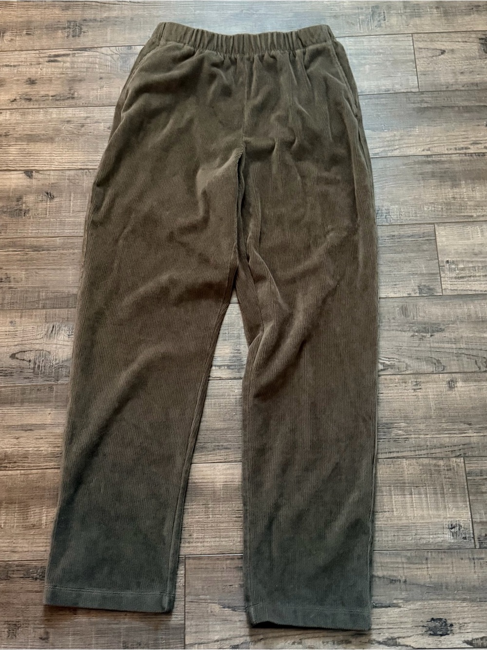 Lands end women’s Olive Green Corduroy Relaxed Pants